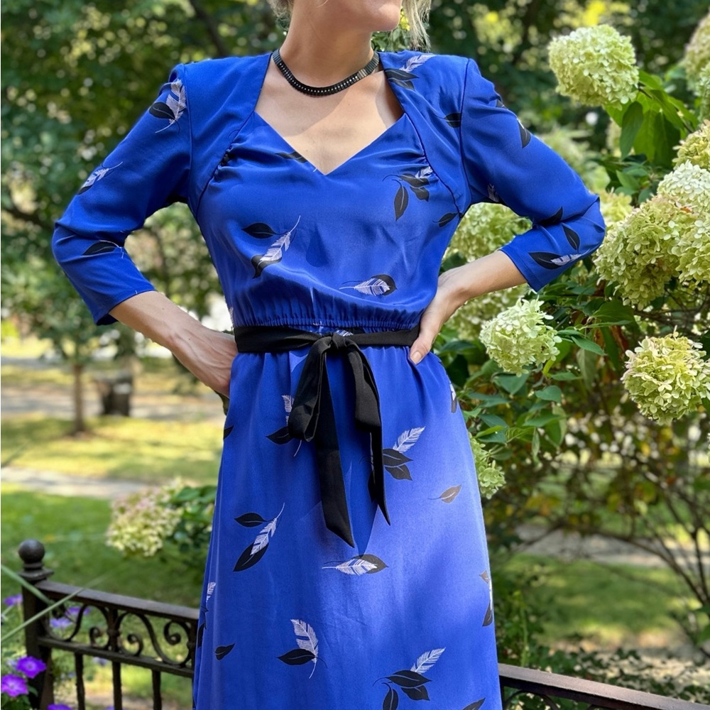 1989s Blue Feather Print Dress - Picture 5 of 9